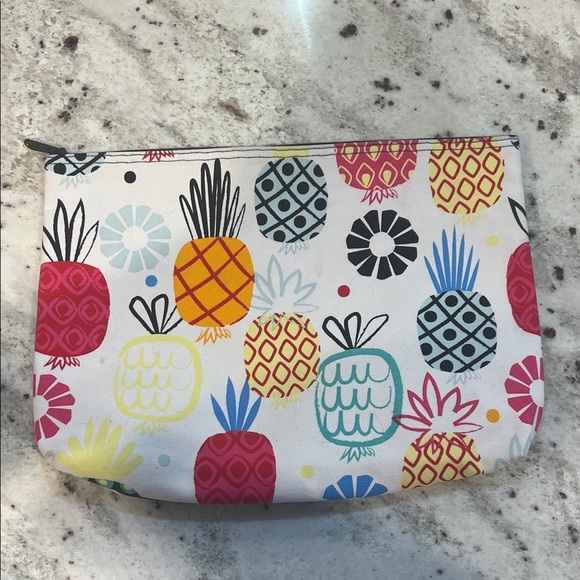 Thirty One Colorful Pineapple Print Pouch - Picture 1 of 3